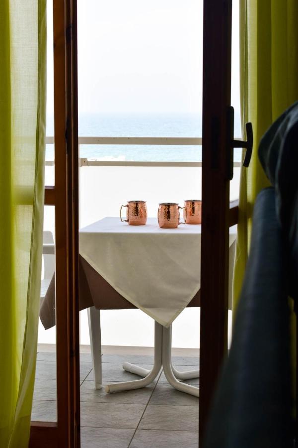 Hotel Embassy Pesaro Eksteriør bilde