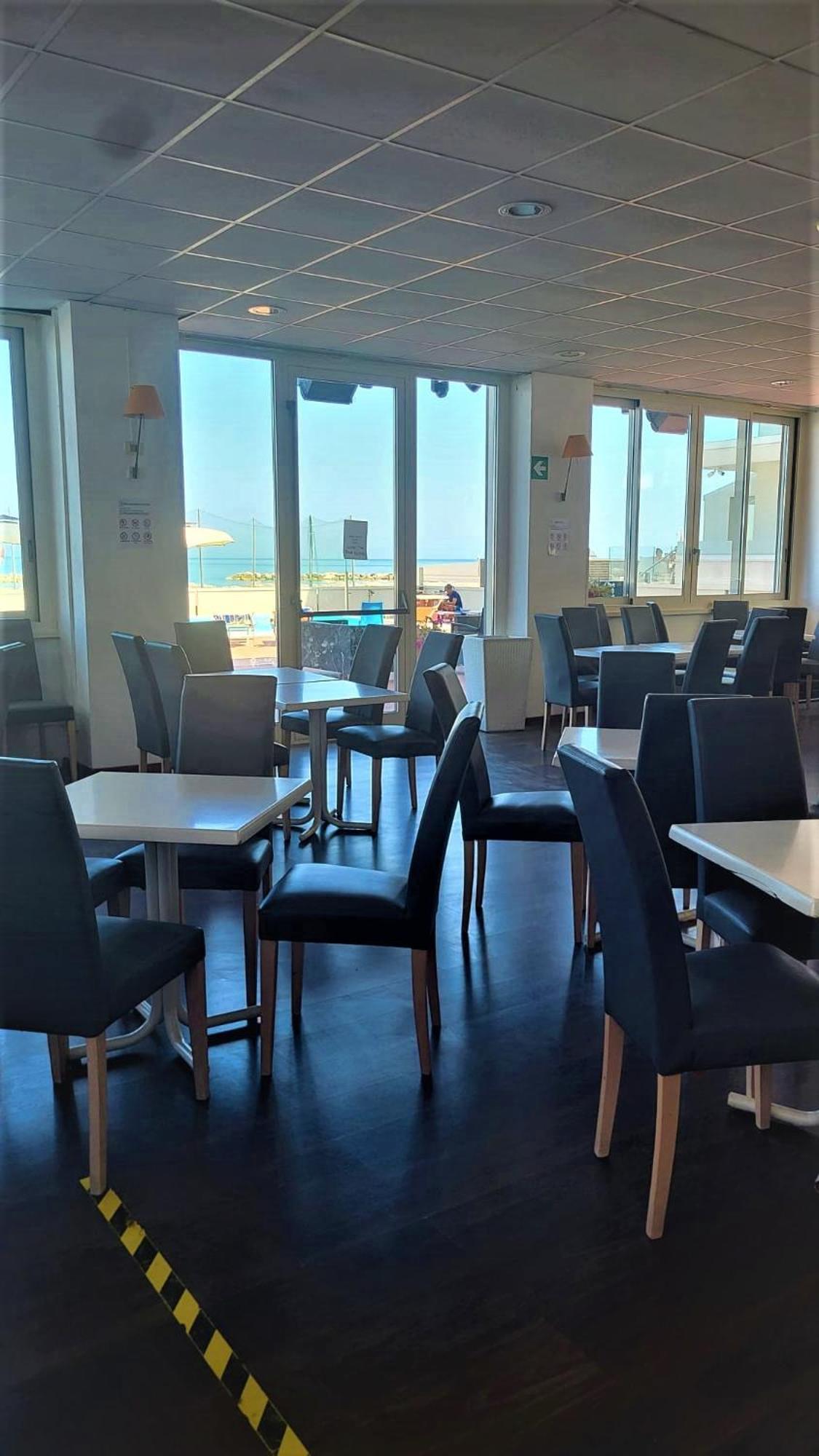 Hotel Embassy Pesaro Eksteriør bilde