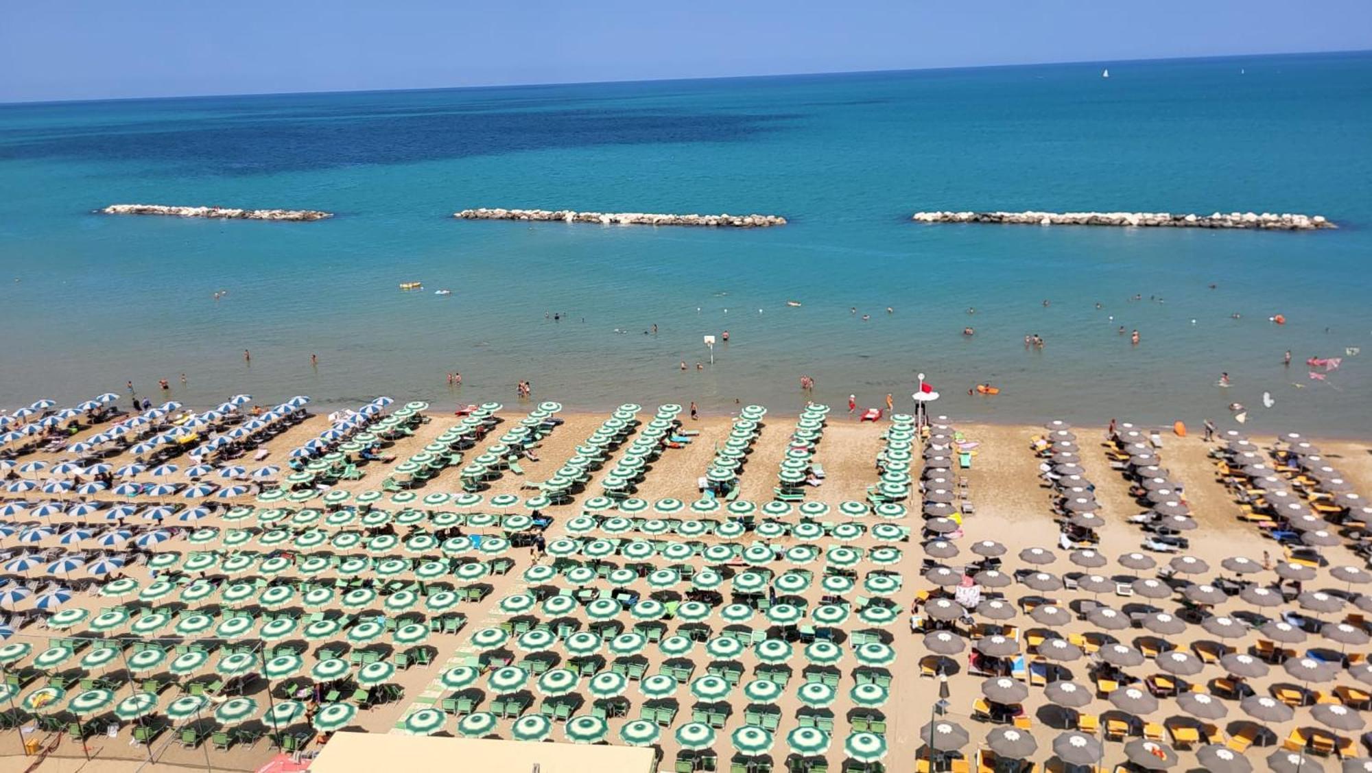 Hotel Embassy Pesaro Eksteriør bilde