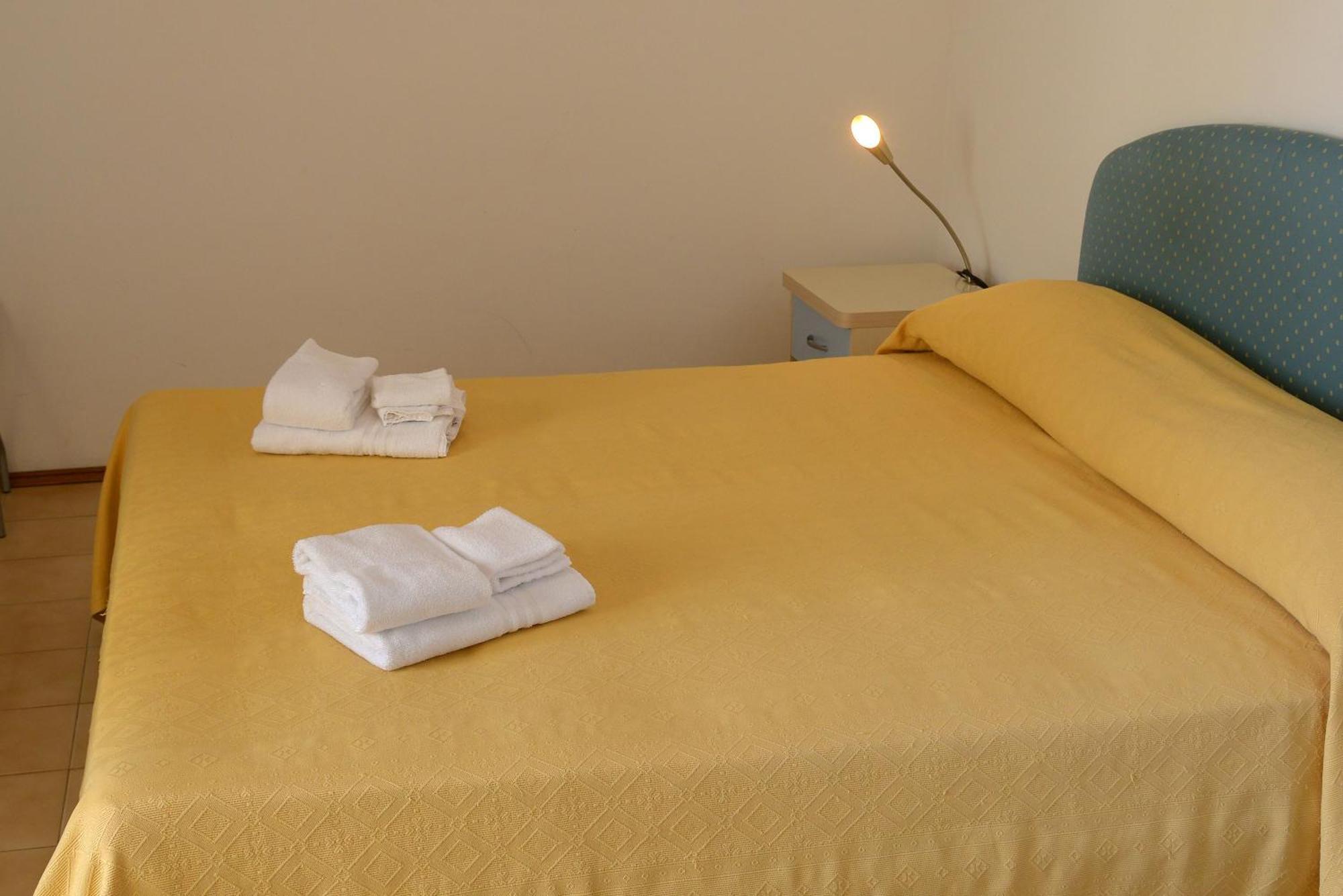 Hotel Embassy Pesaro Eksteriør bilde